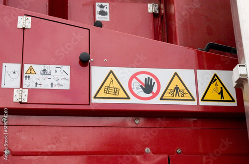 Sicherheits Hinweise Symbole Baumaschine