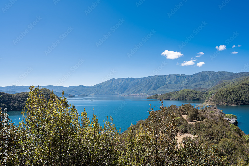 Fototapeta premium Natural Scenery of Lugu Lake Plateau Lakes in the Yunnan-Guizhou Plateau, China