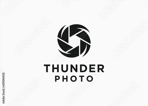 camera with lightning logo design vector silhouette illustration