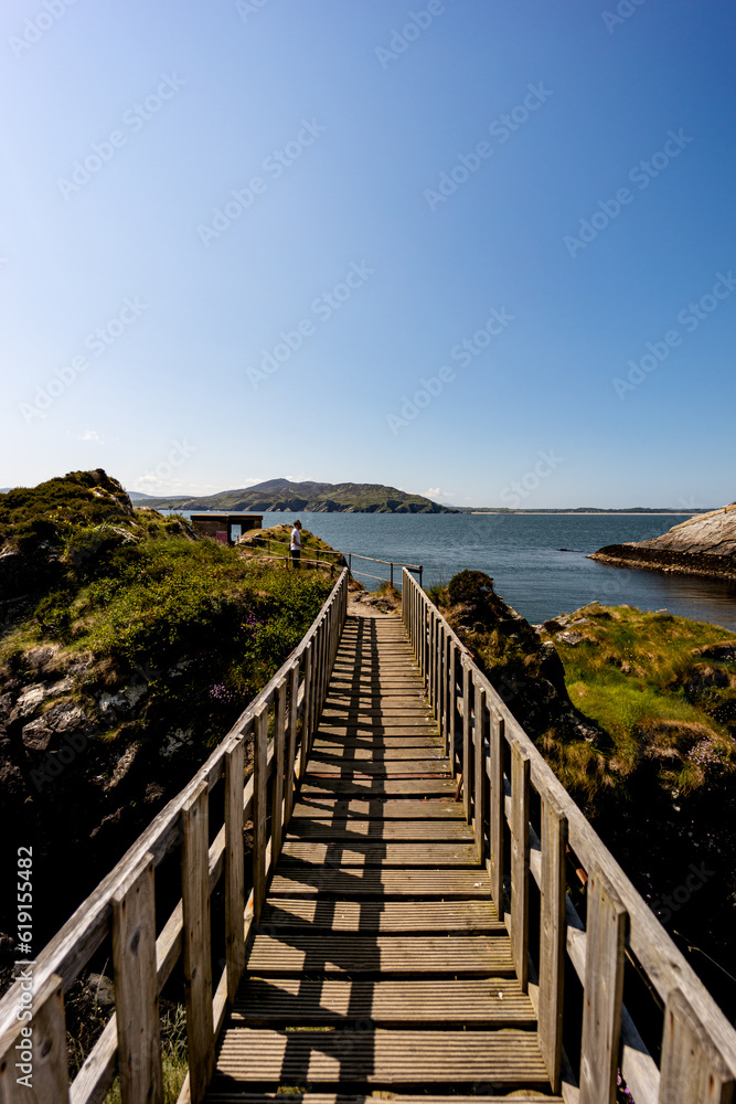 Obraz premium Discover the Fanad Head Lighthouse in Donegal