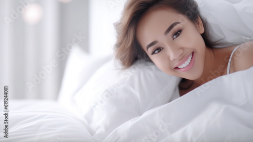 adult woman smile, happy, o...