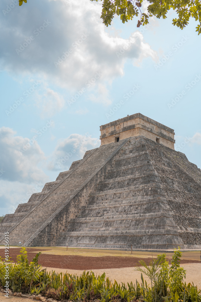 Magnificent central pyramid of Chichen Itza, Riviera Maya
