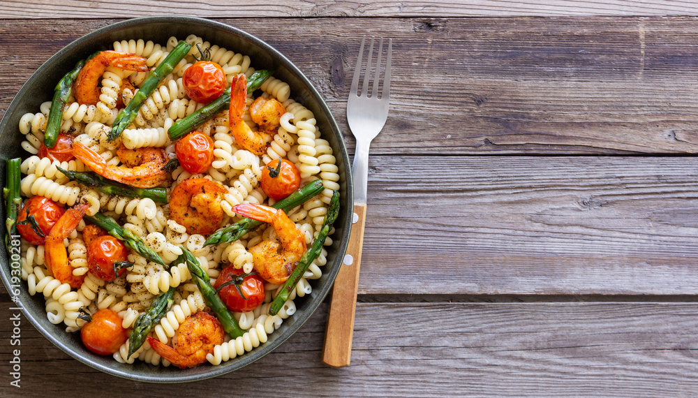Pasta with shrimp, asparagus and tomatoes. Healthy eating. Diet. Pasta with shrimp, asparagus and tomatoes. Healthy eating. Diet.