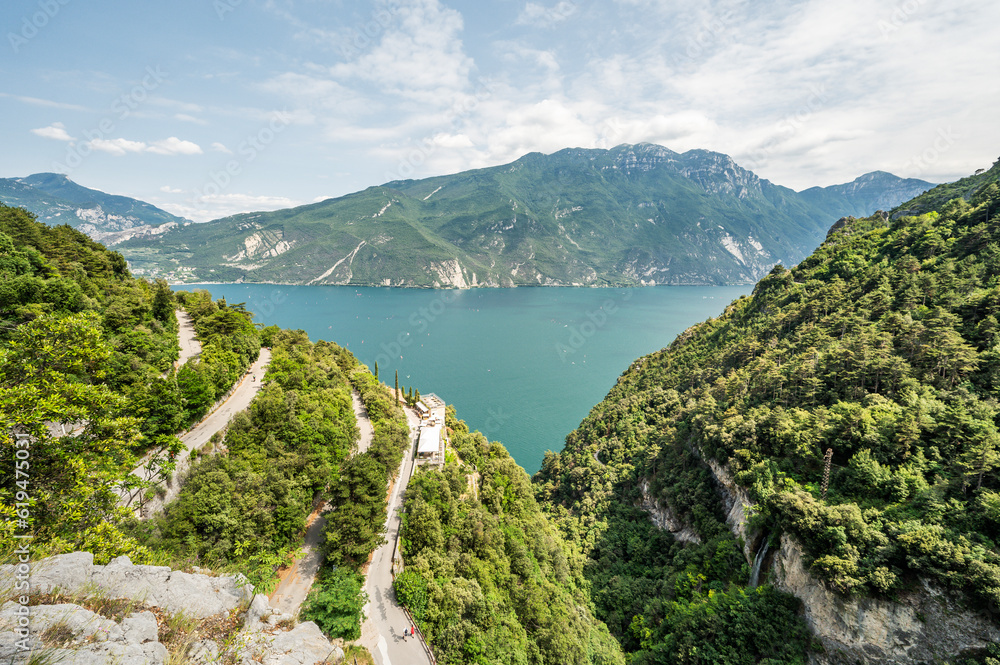 Via del Ponale - a trail carved in the rock along Lake Garda. - obrazy, fototapety, plakaty 