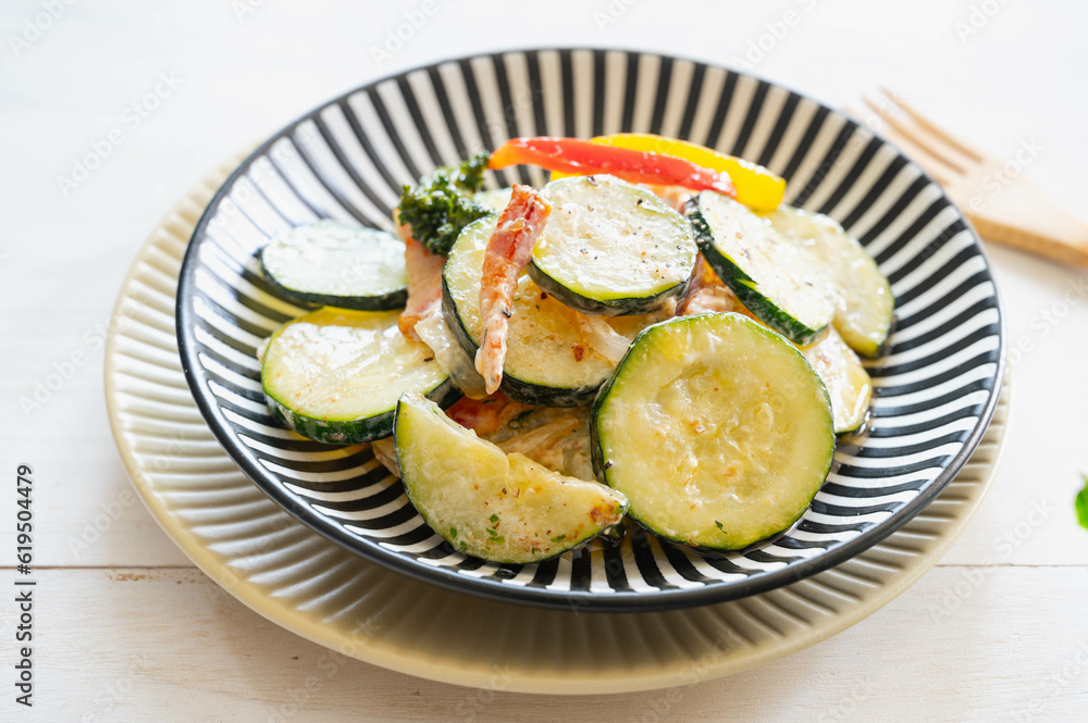 ベーコンと夏野菜のマヨネーズ炒め