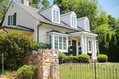 Cuadro en lienzo Average American residential home