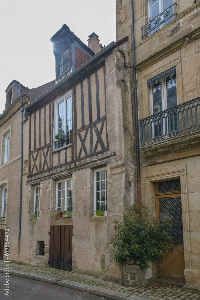 Fototapeta premium Autun, houses in the center