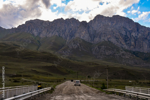 road to the mountains