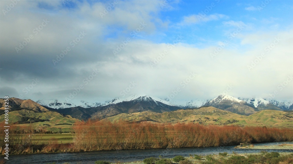 Breathtaking landscape during roadtrip from Te Anau to Dunedin, New Zealand.