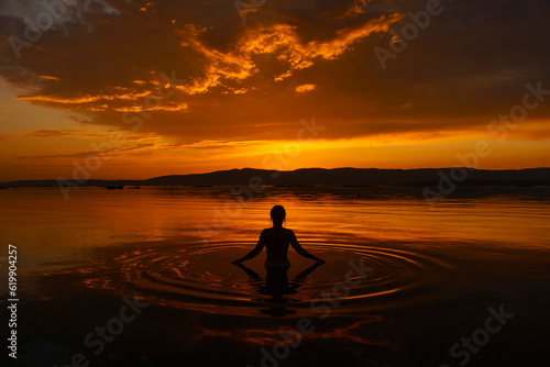 Atardecer con silueta