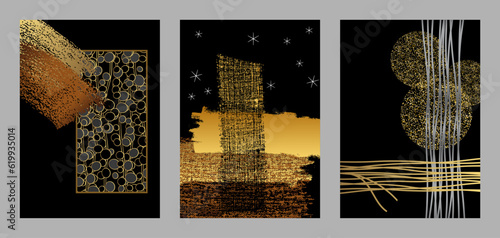 Ensemble de 3 affiches artistiques (triptyque), composées de différentes formes et textures, aux couleurs or, cuivre et blanches sur un fond noir.