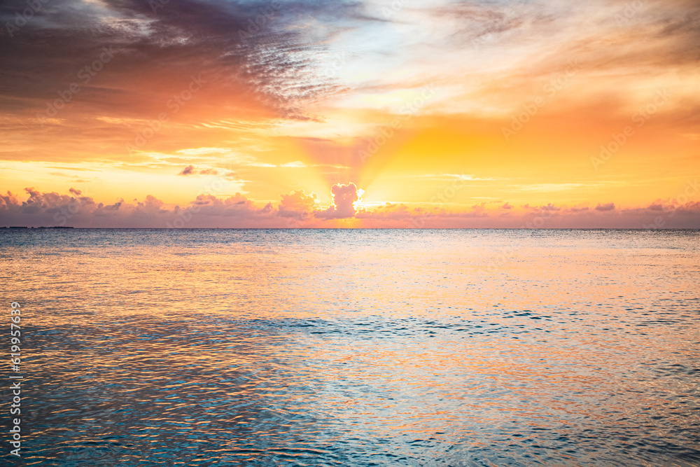 Fototapeta premium amazing sunset on the sea tropical beach