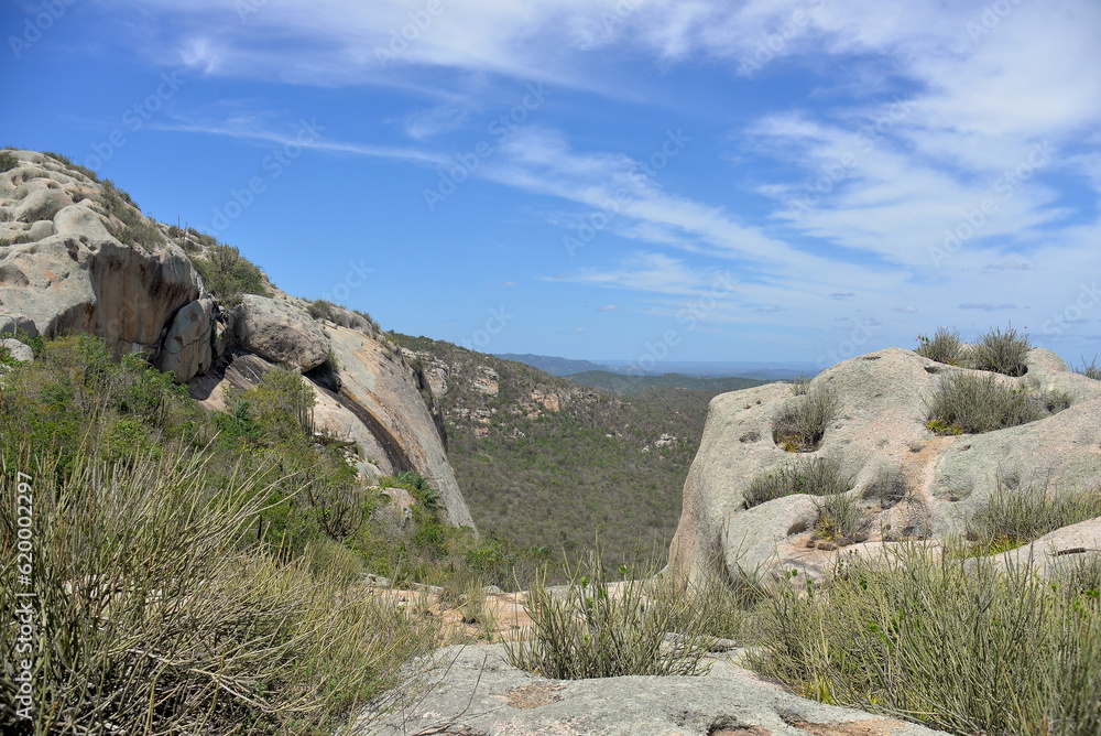 view of the hills, clouds over the mountains, mountainous landscape, Pedra de São Pedro,rocks and blue sky with clouds, Monte das Gameleiras, Brazil, trails in brazil, trails in northeastern Brazil