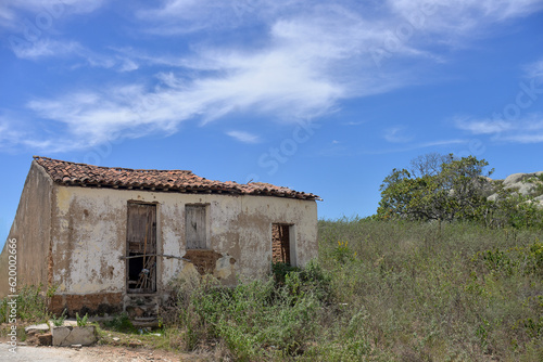 house in ruins  simple house in the mountain  brazilian trails  trails  trails in brazil  hinterland  Monte das Gameleiras  Rio Grande do Norte  Brazil  northeastern rural exodus