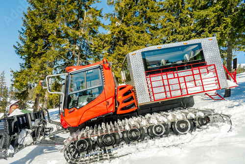 Εκτύπωση καμβά Modern snowcat ratrack with snowplow,grooming machine,remover truck preparing ski slope,hill at alpine skiing winter resort