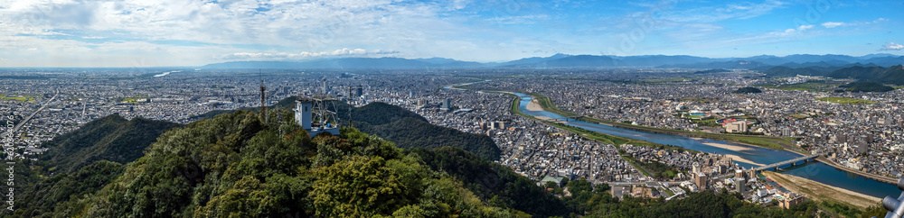 Fototapeta premium 岐阜城天守より城下を望む