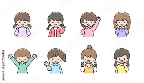笑顔の女の子イラストセット　上半身