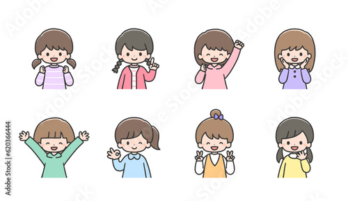 笑顔の女の子イラストセット　上半身