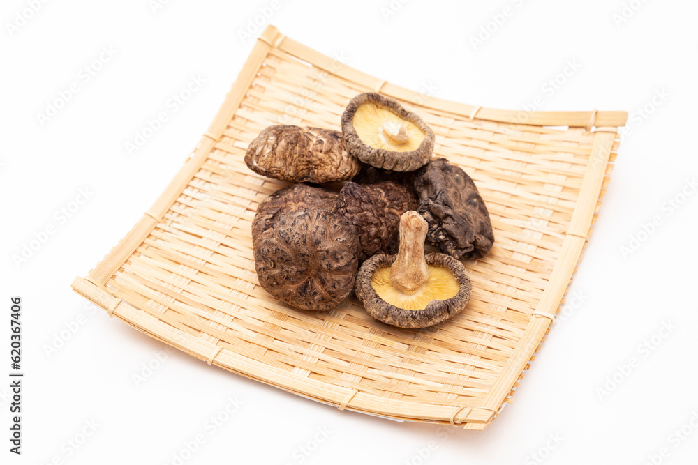 白背景の干し椎茸 白背景の干し椎茸