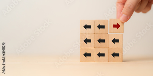 Bilde på lerret New ways of working, differentiation strategy concept  symbol on wood blocks