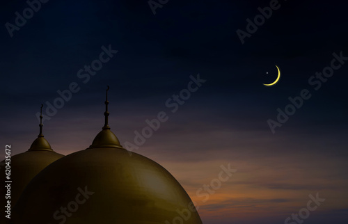 Photo mosque dome mosque light of hope arabic islamic architecture and half moon and the sky has stars The mosque is an important place in Islam