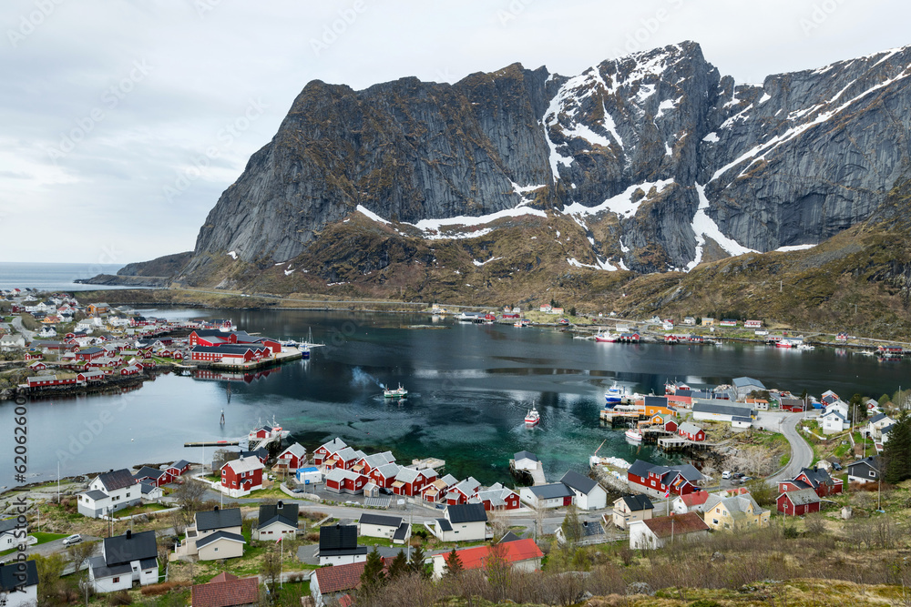 Fototapeta premium Reine, Lofoten, Norwegen