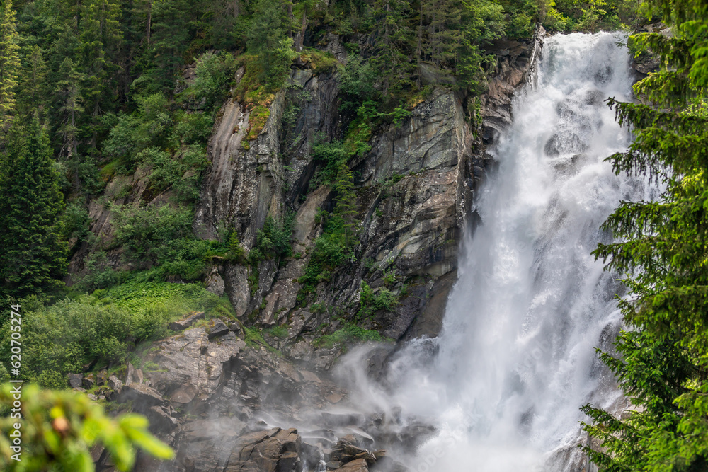 Obraz premium Wasserfall