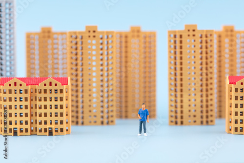 Small creative community with low occupancy rate