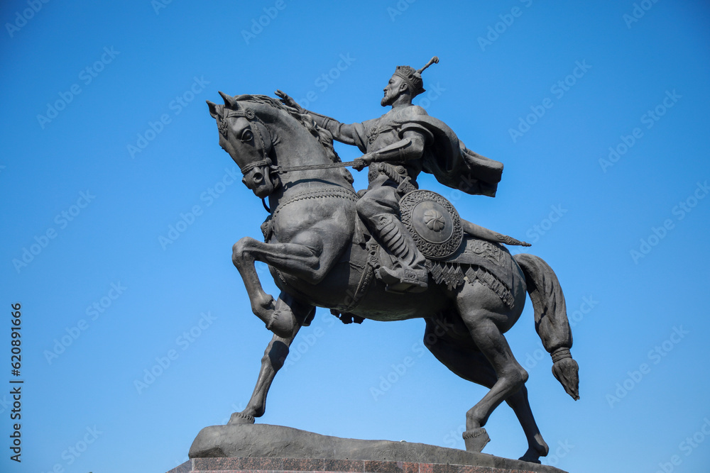 statue of amir timur in a horse in uzbekistan