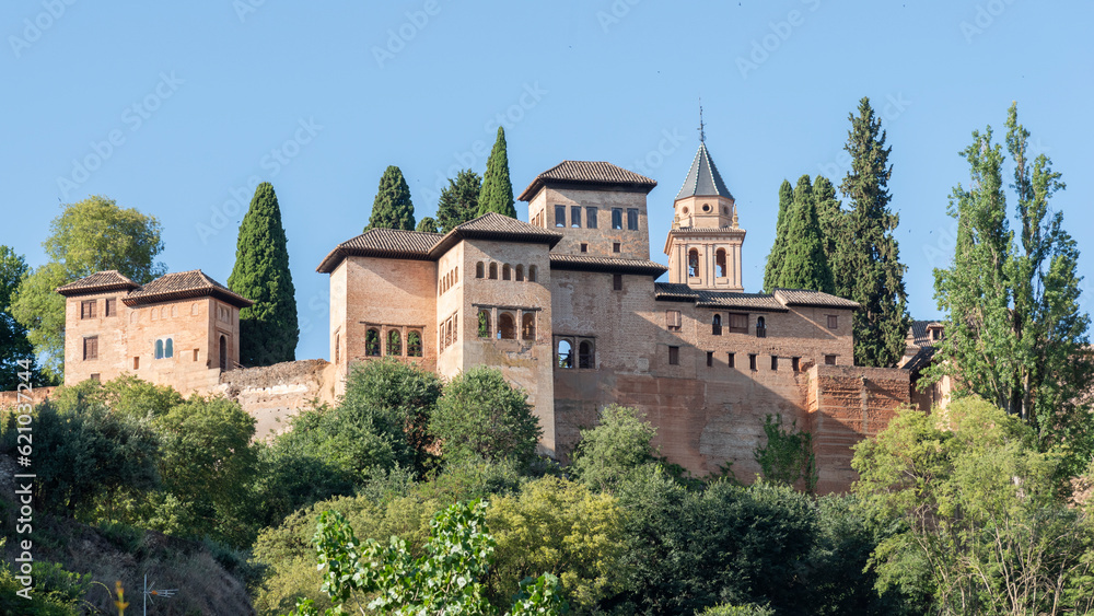 Diferentes vistas de la Alhambra y el Generalife desde el Albaicín de Granada, España
