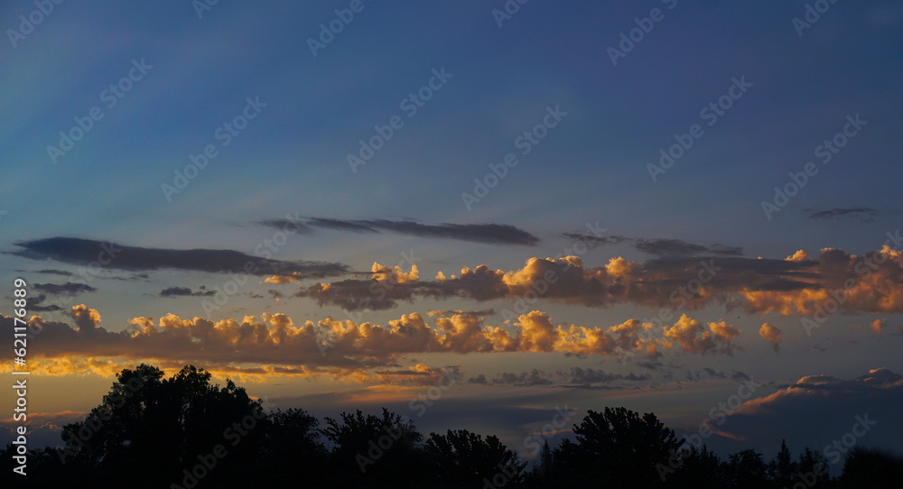 Fototapeta premium Red clouds in the sky