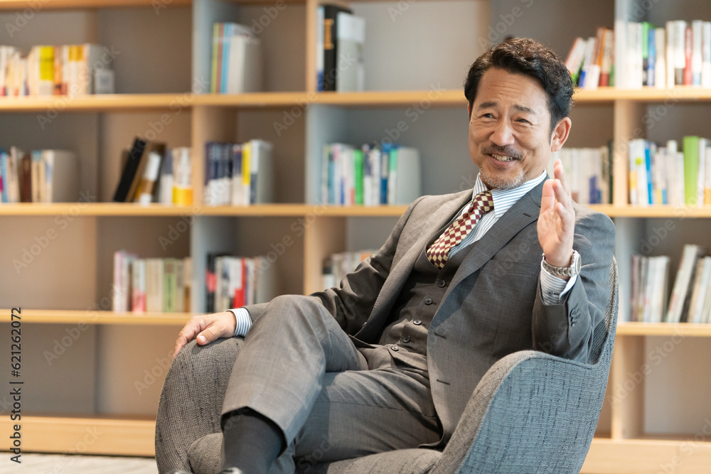 インタビューを受ける会社経営者(ビジネス・ビジネスマン) インタビューを受ける会社経営者(ビジネス・ビジネスマン)