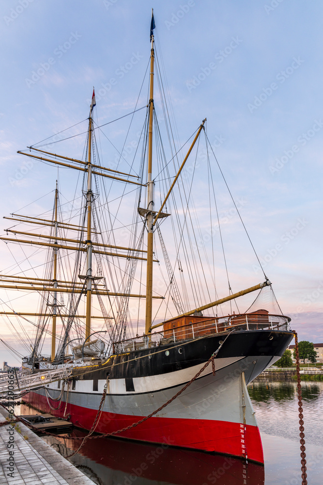 Historic Tall Ship Glenlee berthed on the River Clyde at the Riverside Museum in Glasgow. 