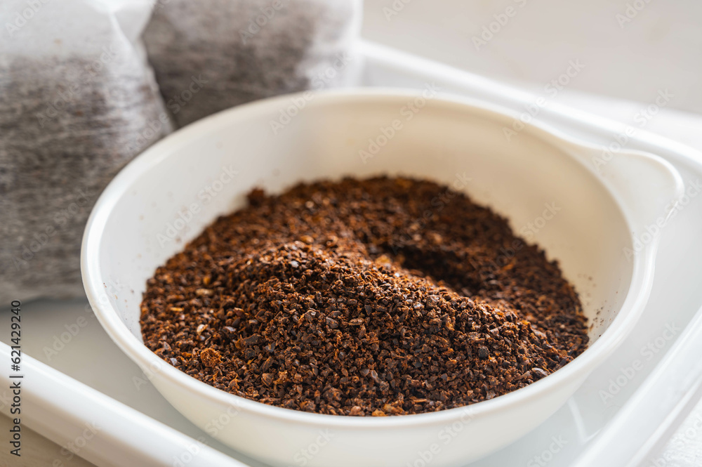 再利用 抽出後に乾燥させたコーヒーかす 再利用 抽出後に乾燥させたコーヒーかす
