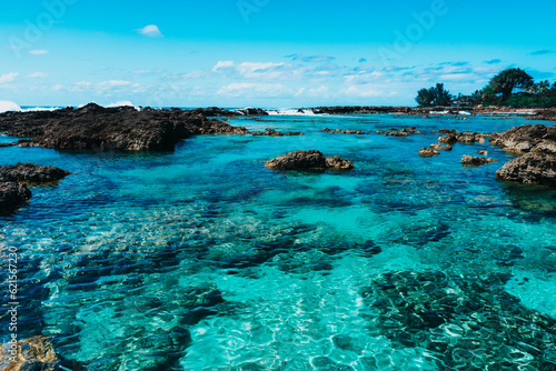 Canvas Print Blue water of a lagoon on Hawaii shore