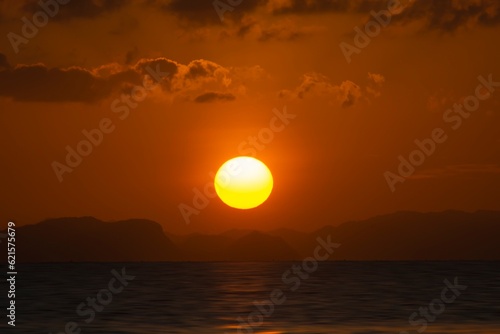 sunset over the sea © Benjamin Huang