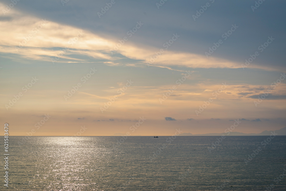 Coucher de soleil en bord de mer en Campanie