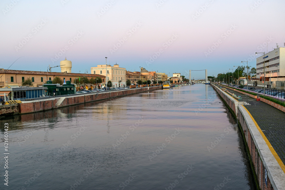 Lever du jour au port