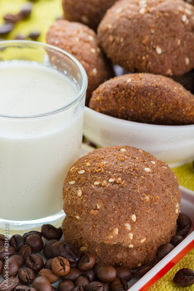 Bakery cookies and products with sugar. Usually eaten in breakfasts with milk or tea. Bakery cookies and products with sugar. Usually eaten in breakfasts with milk or tea.