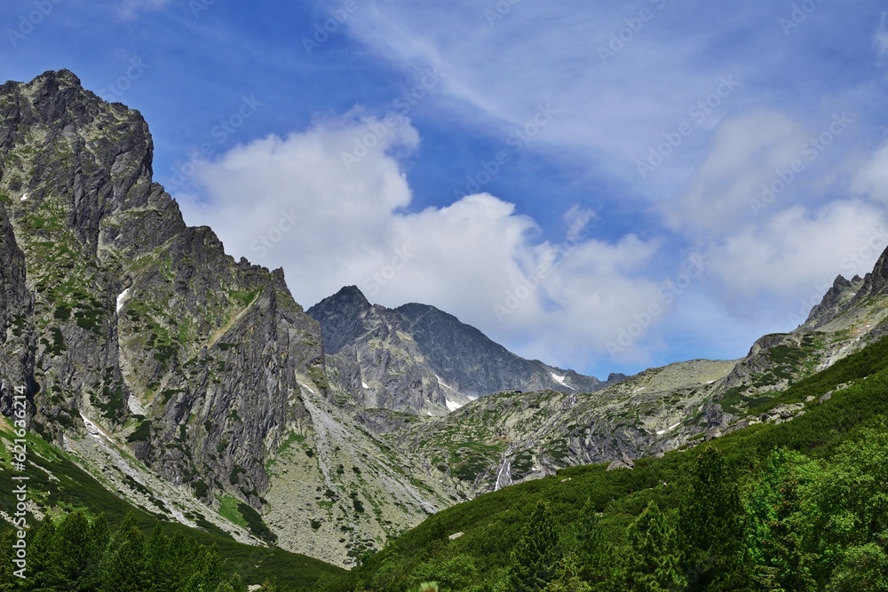 Blick an Téry Hütte in Hohen Tatra