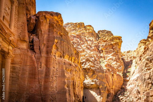 royal tombs, Petra, jordan, ruins, valley, canyon, gorge, siq, middle east