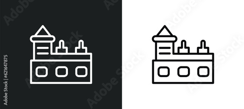 charles bridge outline icon in white and black colors. charles bridge flat vector icon from buildings collection for web, mobile apps and ui.