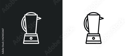 blender outline icon in white and black colors. blender flat vector icon from alcohol collection for web, mobile apps and ui.