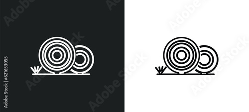 Stampa su tela bale of hay outline icon in white and black colors