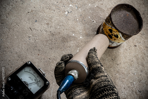 Radioactive measurement with radiation survey meter