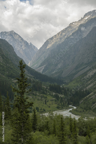 Valley in Ala-Archa National Park in Kyrgyzstan © Wire_man