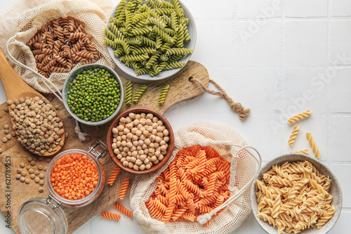 Murais de parede A variety of fusilli pasta from different types of legumes