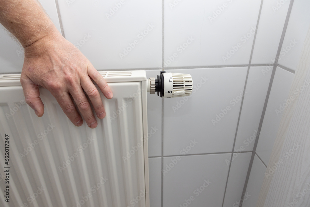 Heating in Germany. Type of heating with gas. Radiators get cold. Cold