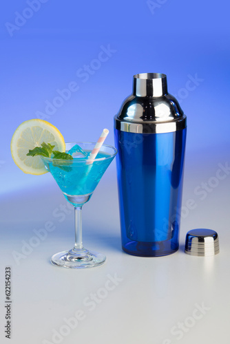 blue lagoon cocktail
