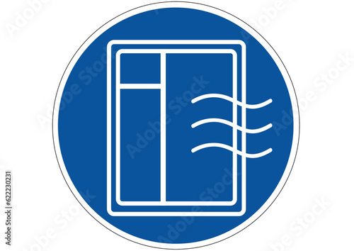 Gebotsschild Fenster öffnen 